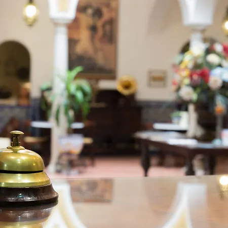 Hotel Abanico Casa Palacio