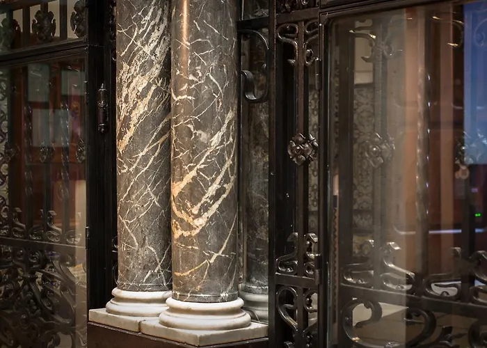 Abanico Casa Palacio 3* Sevilla